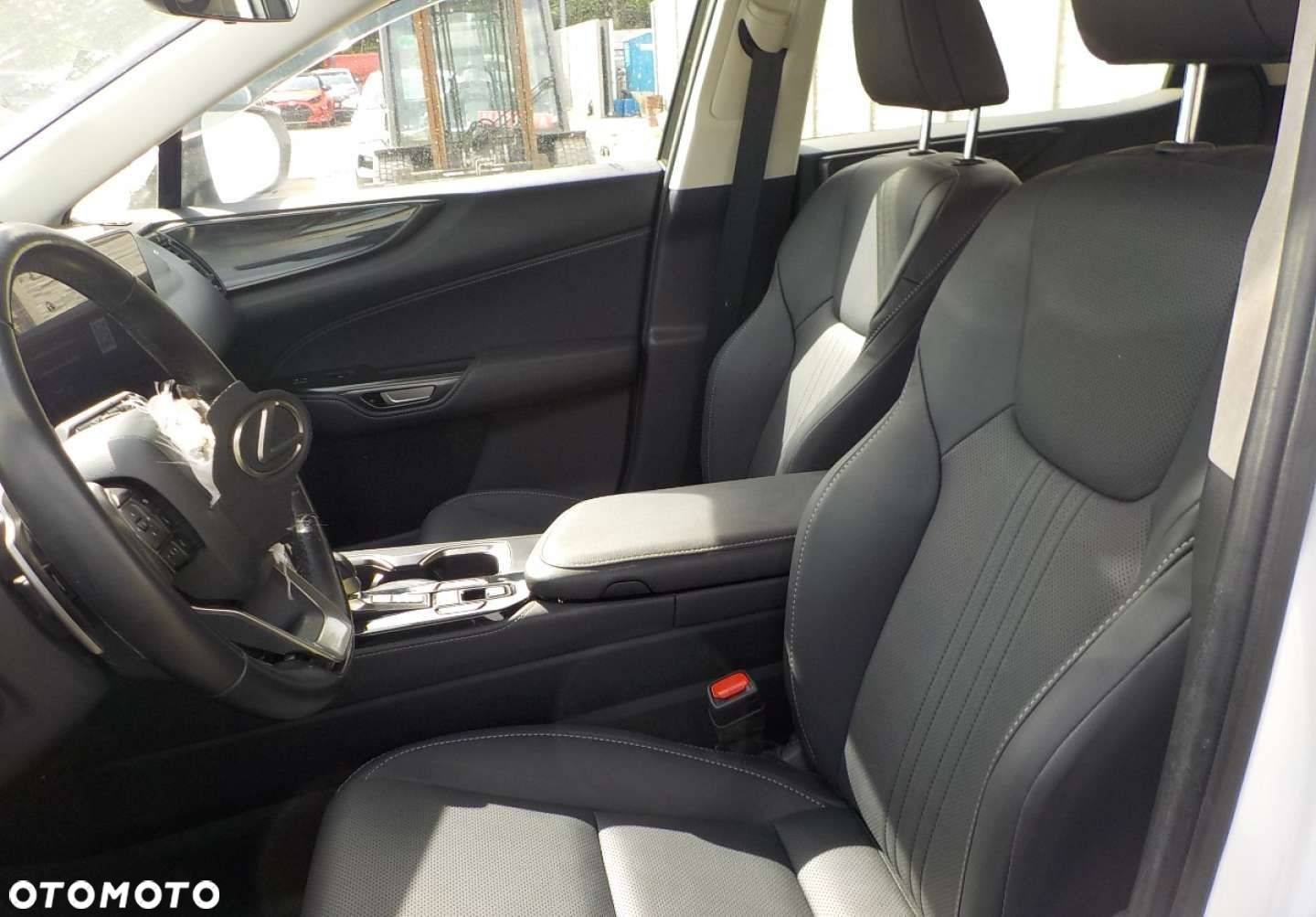 Lexus NX - 27