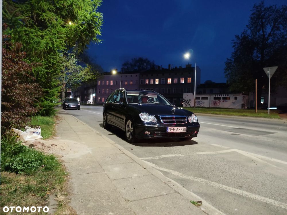 Mercedes-Benz Klasa C 200 T Kompressor Avantgarde - 5