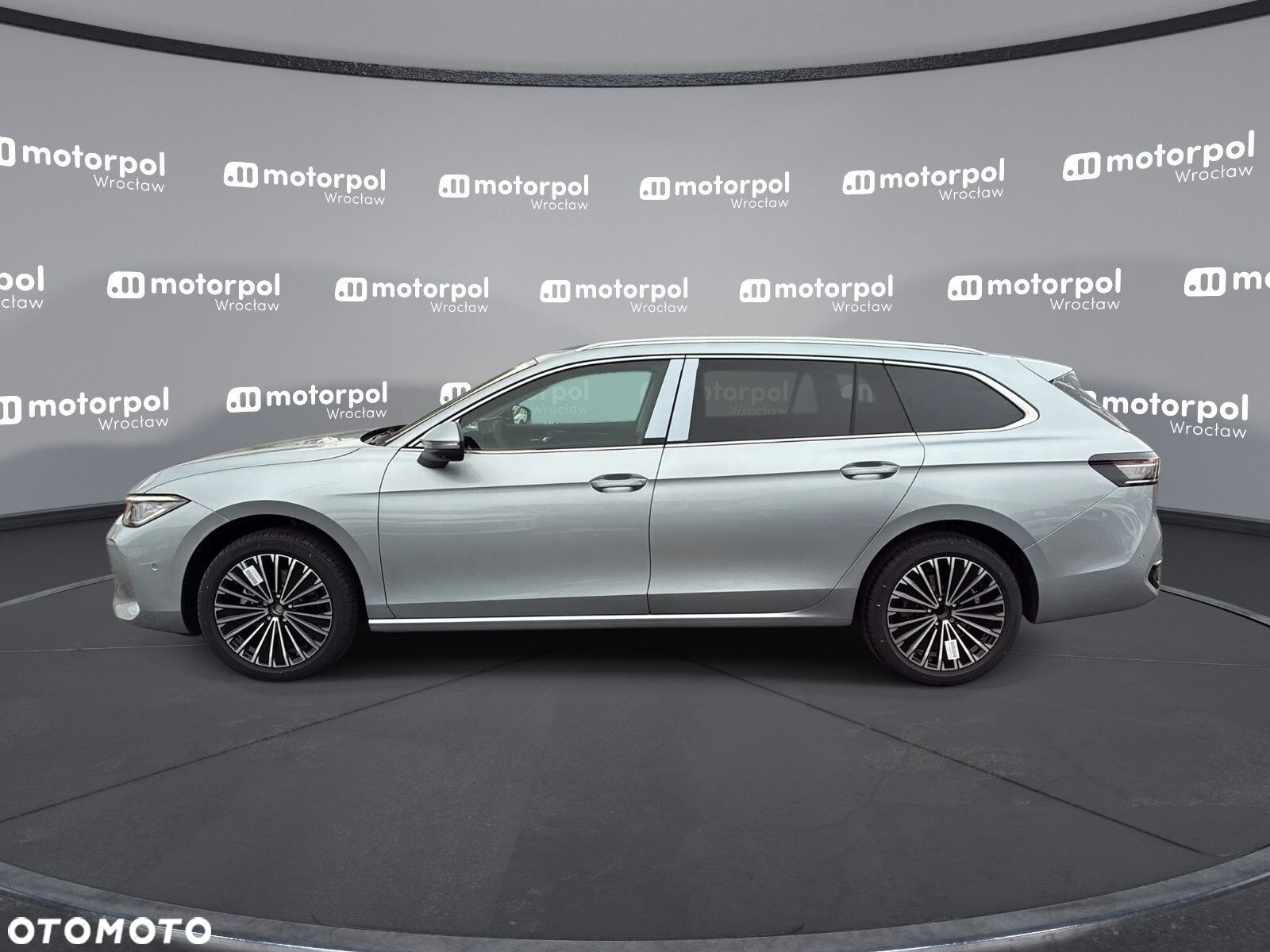 Volkswagen Passat - 3