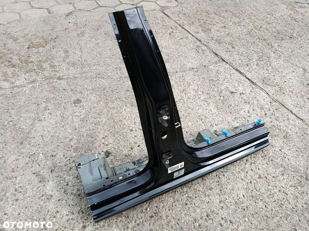 OPEL ASTRA L VI PRAWY SŁUPEK ŚRODKOWY KTV - 3