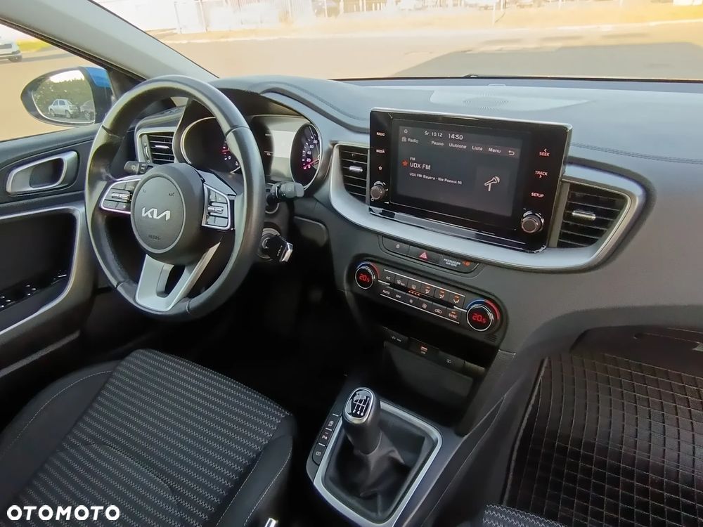 Kia Ceed 1.5 T-GDI M - 21