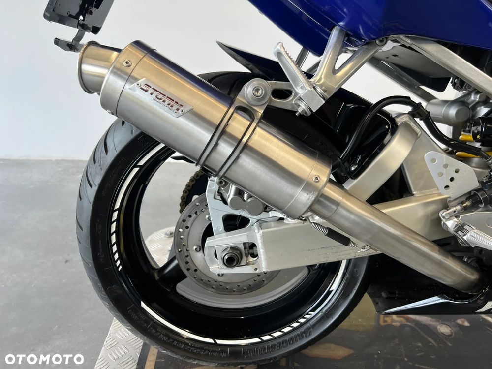 Yamaha R6 - 24