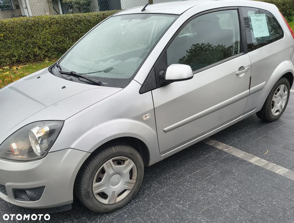Ford Fiesta - 4