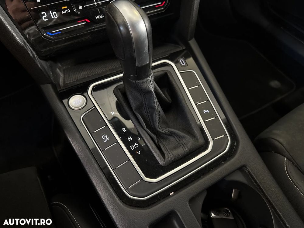 Volkswagen Passat - 18
