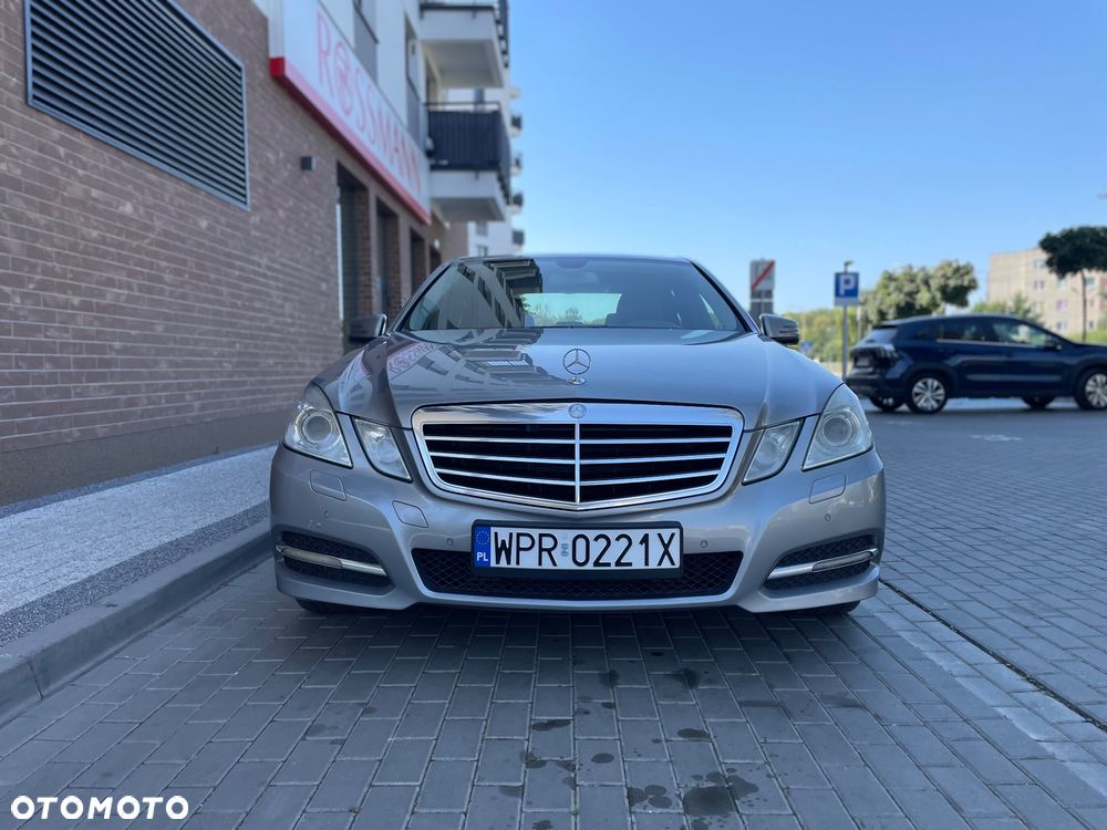Mercedes-Benz Klasa E - 2