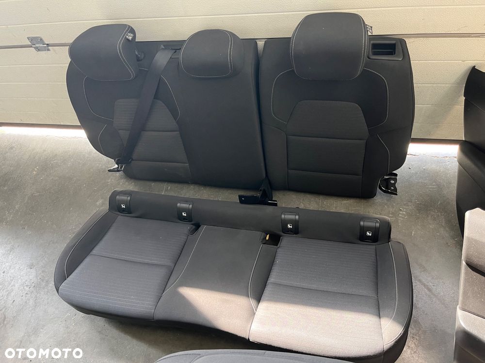 Fotele komplet wnętrze Renault Arkana - 5
