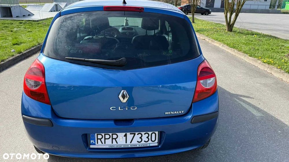 Renault Clio - 3