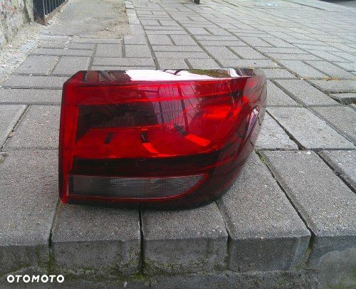MG ZS VS LIFT LAMPA TYLNA PRAWA LED ORYGINAŁ 10571682 - 1