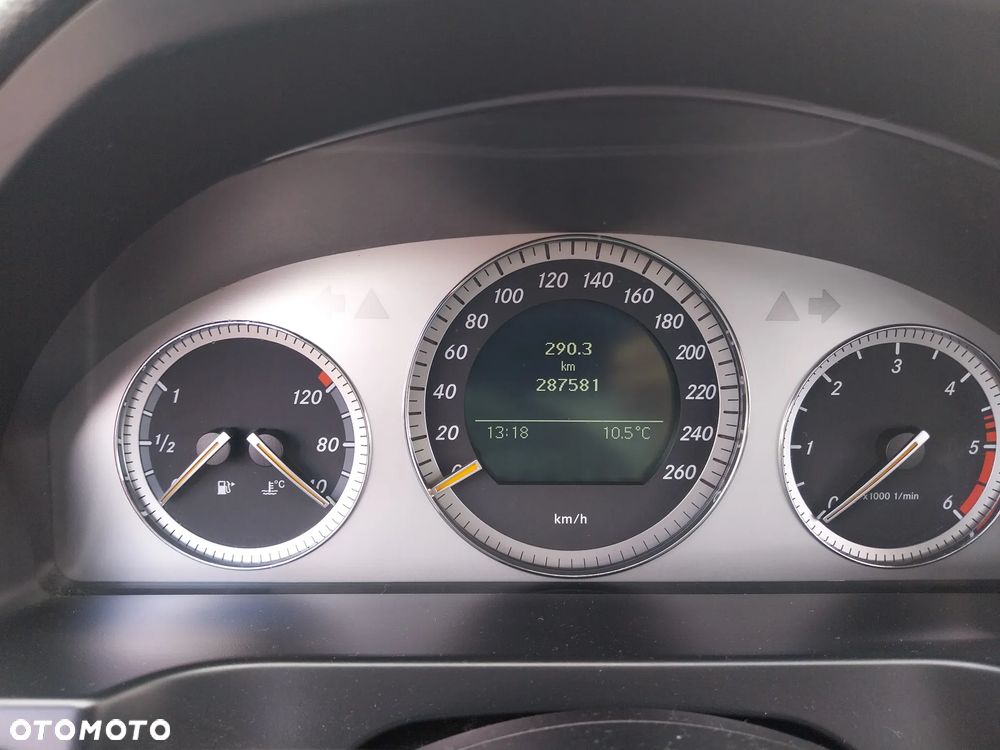 Mercedes-Benz Klasa C 220 CDI Avantgarde - 6