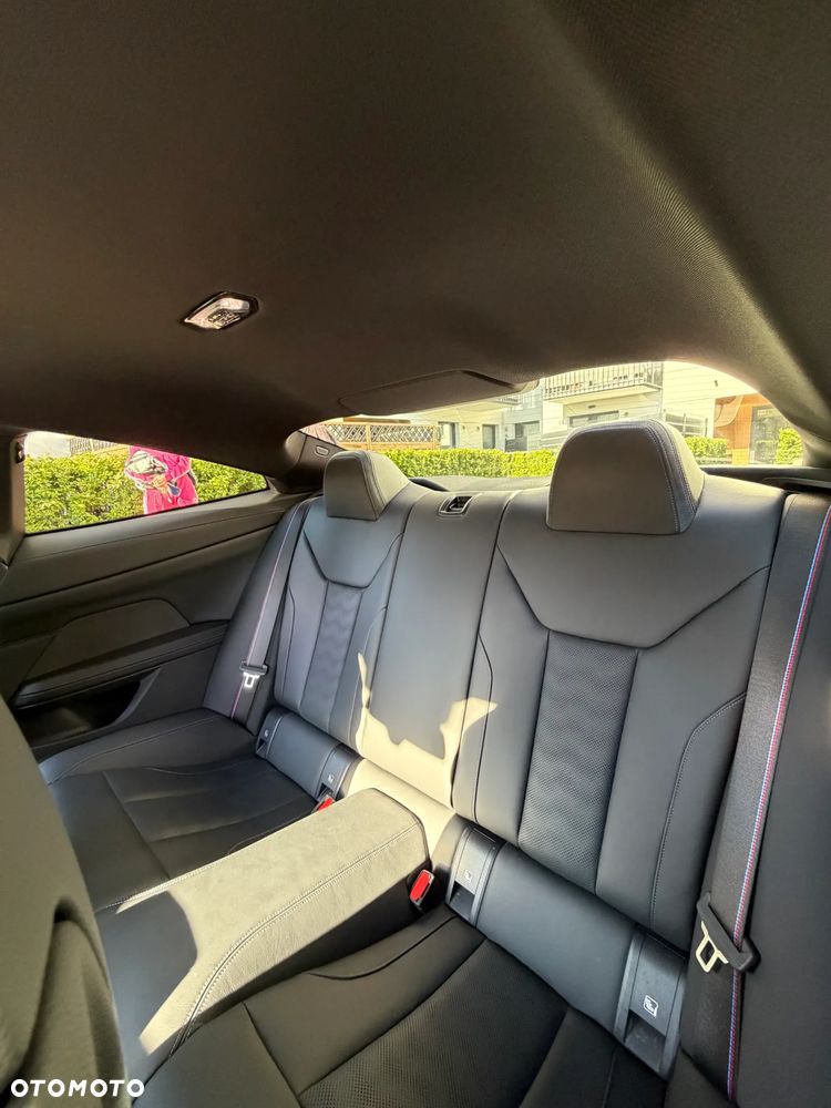 BMW M4 Competition M xDrive sport - 36