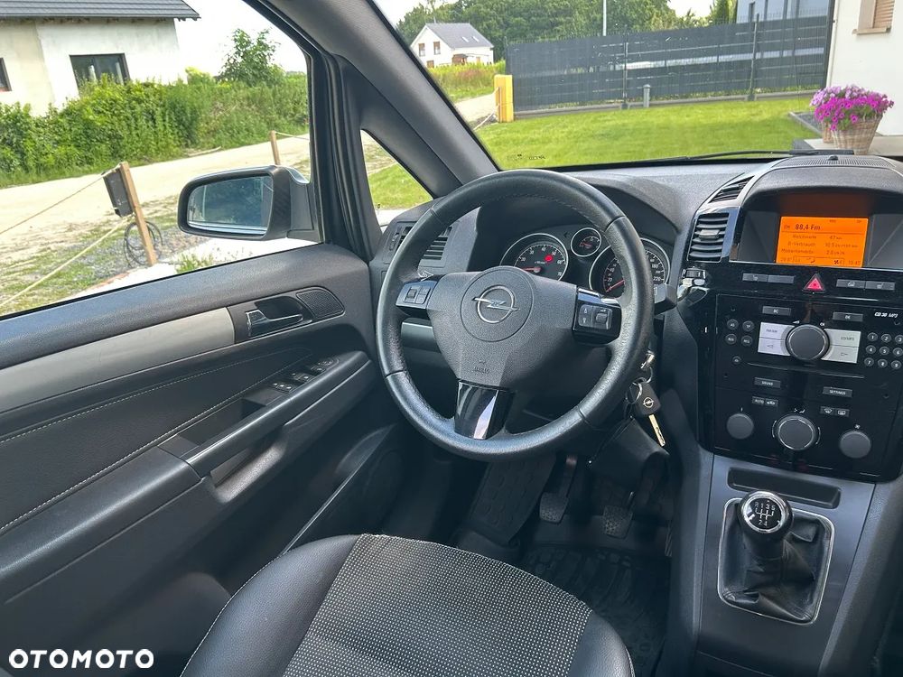Opel Zafira 1.8 Design Edition - 19
