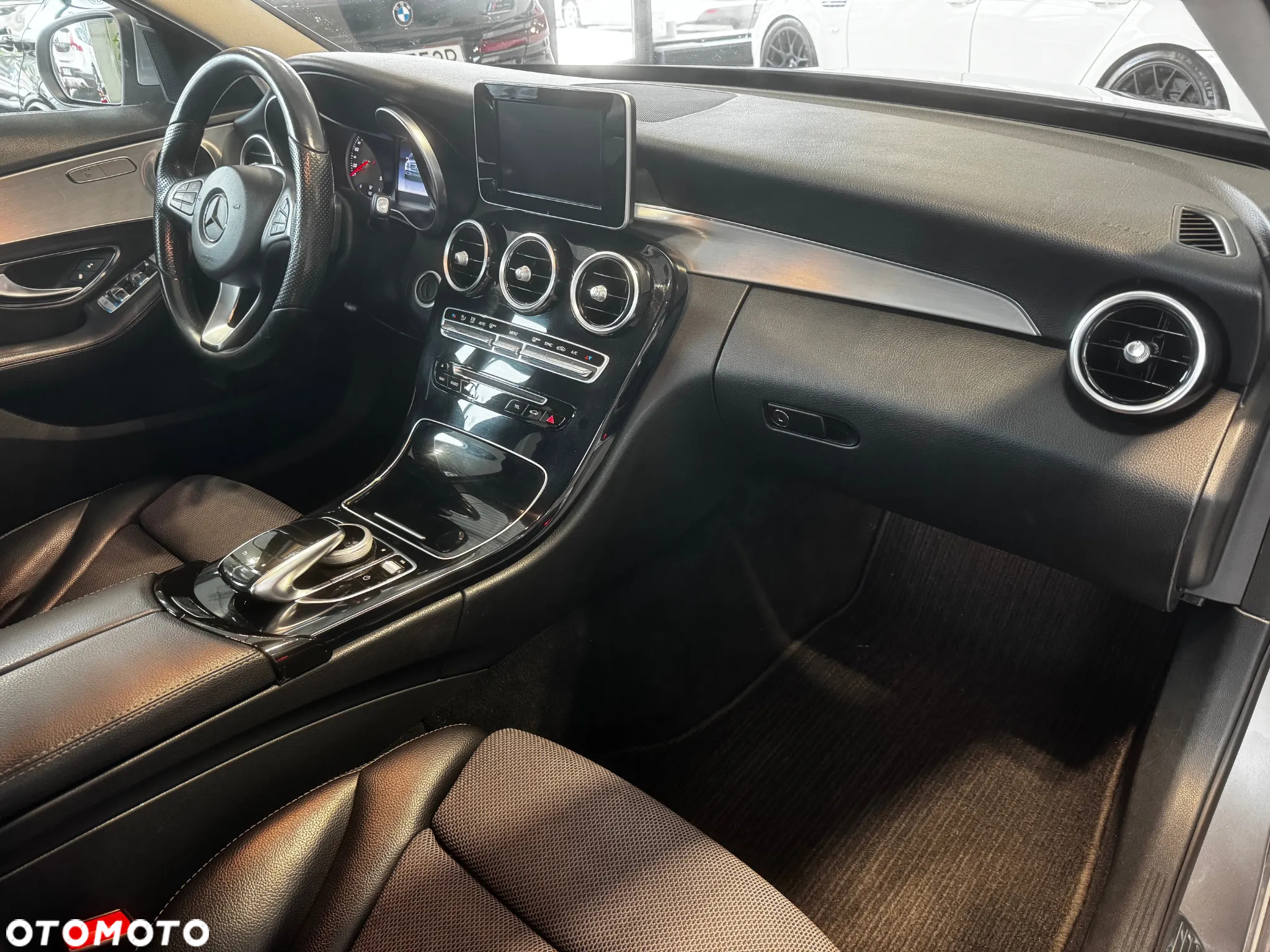 Mercedes-Benz Klasa C 200 7G-TRONIC Avantgarde - 17