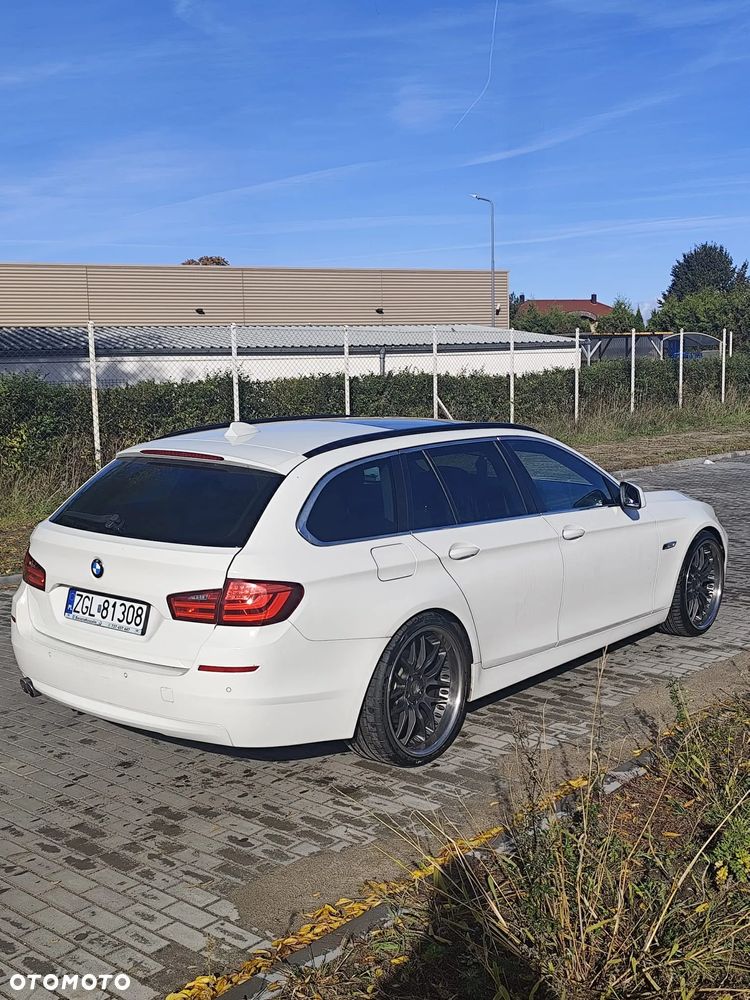BMW Seria 5 525d - 14