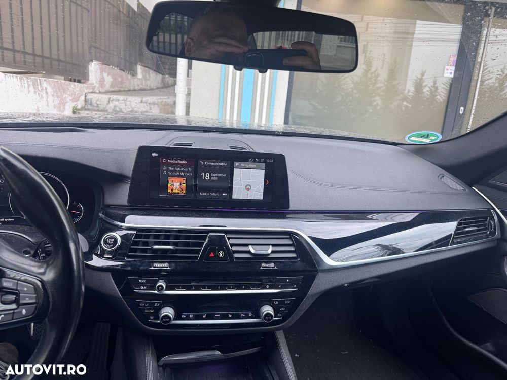 BMW Seria 5 530d xDrive AT - 6