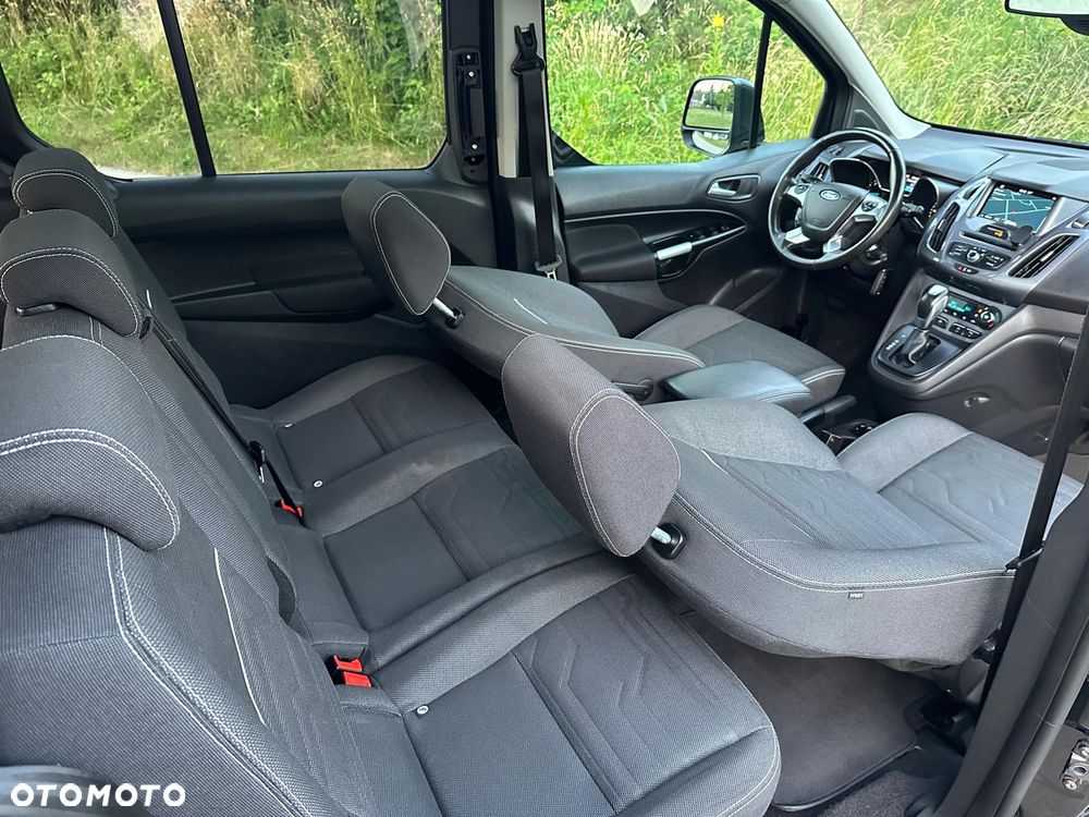 Ford Tourneo Connect Grand - 21
