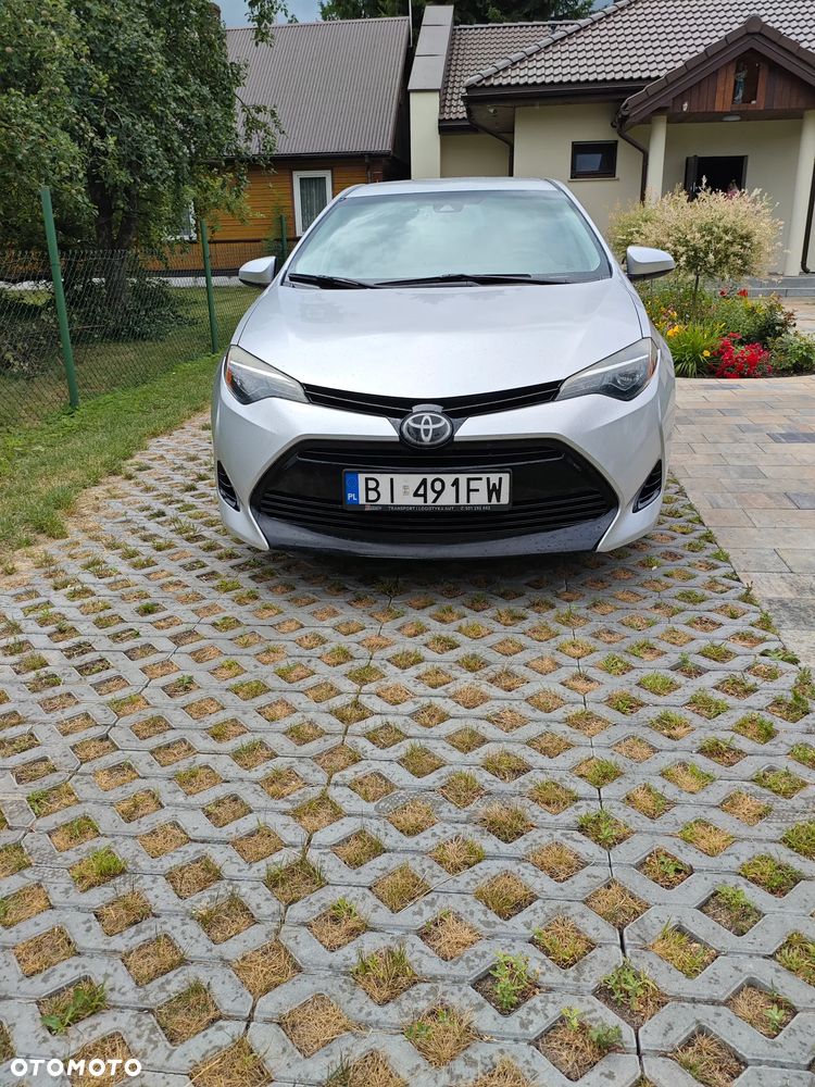 Toyota Corolla - 4
