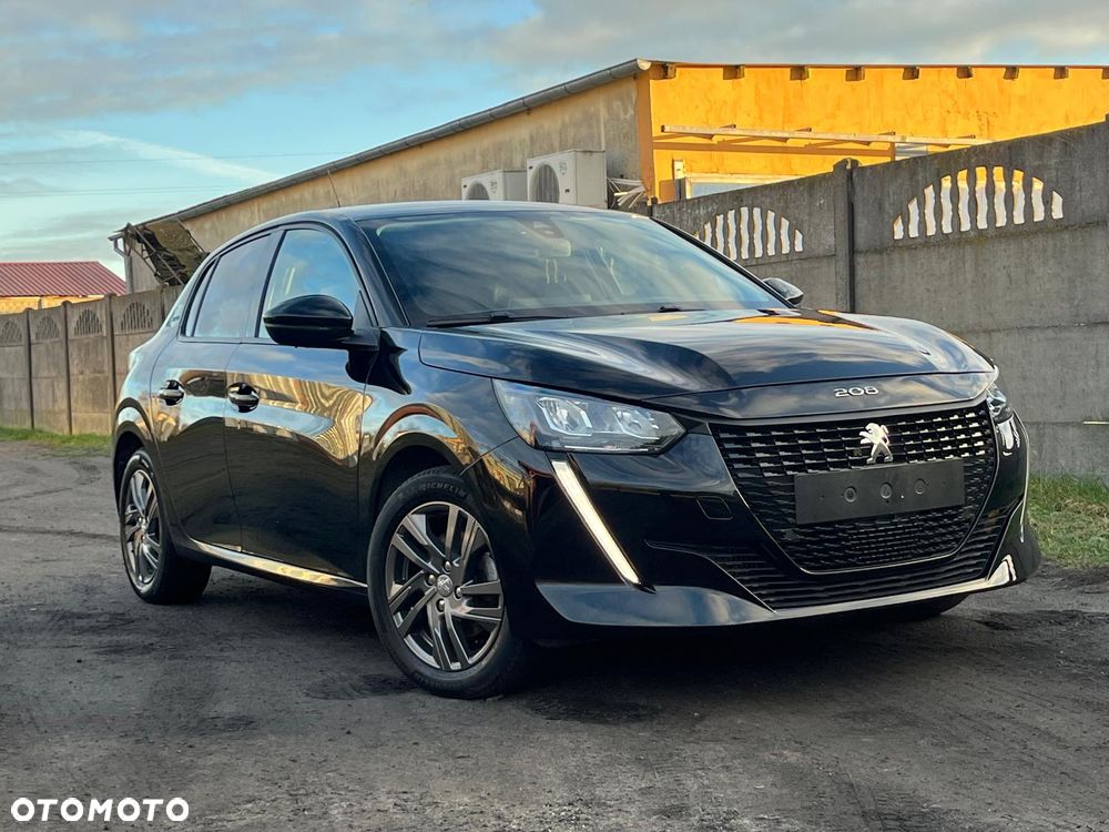 Peugeot 208 - 3