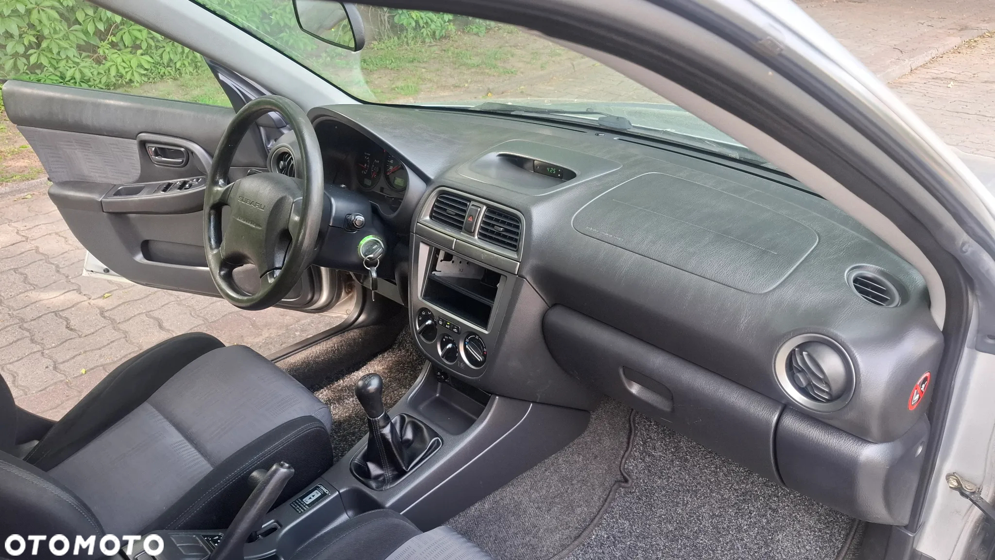 Subaru Impreza 2.0 RA - 11