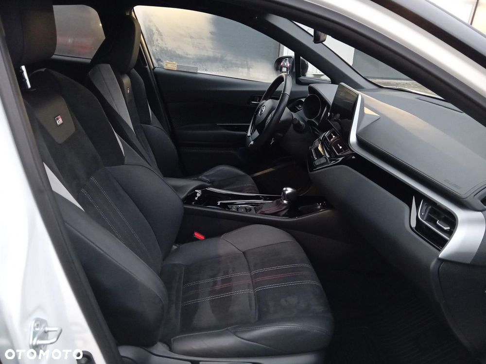Toyota C-HR - 10