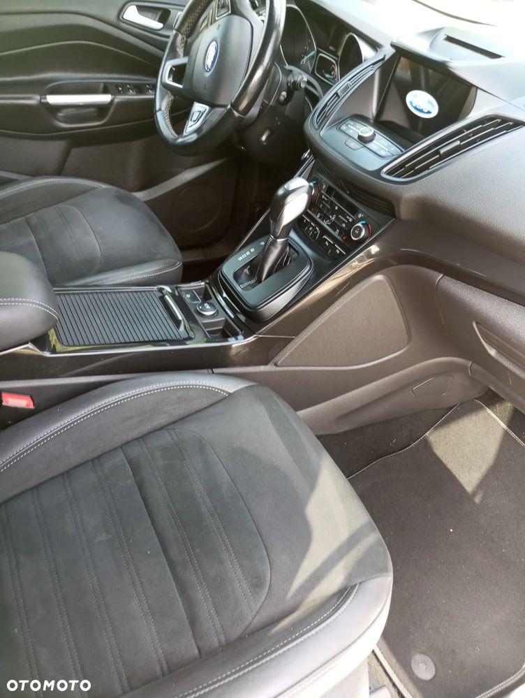 Ford Kuga 2.0 TDCi AWD ST-Line - 36