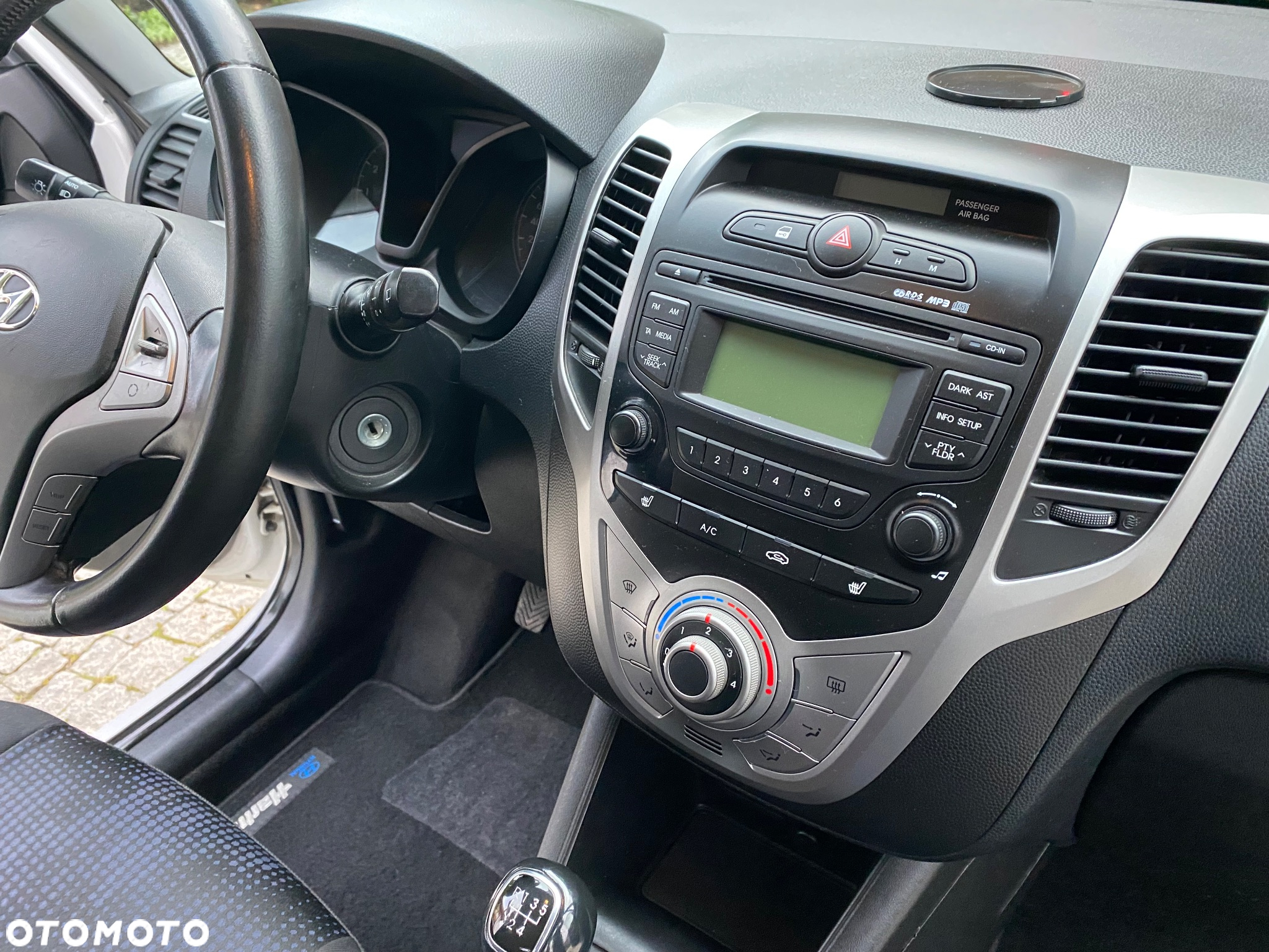 Hyundai ix20 1.4 Premium - 26