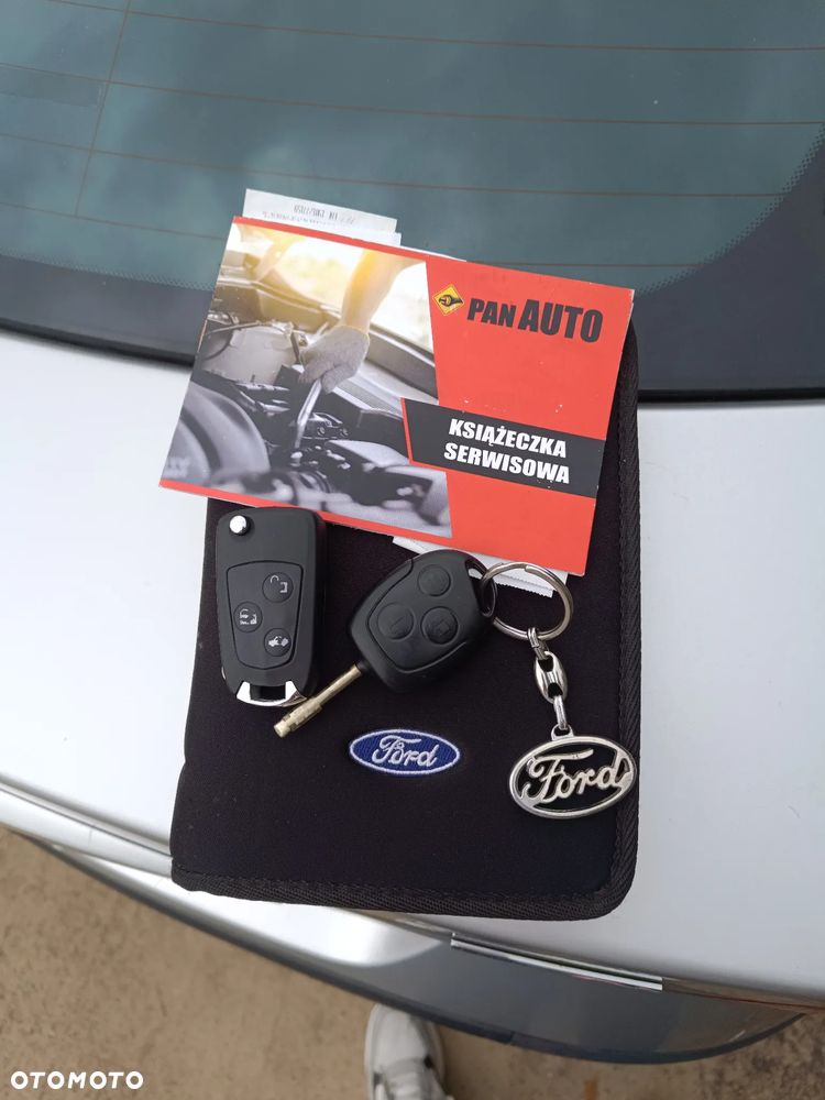 Ford Mondeo 2.0 TDCI Ghia - 9