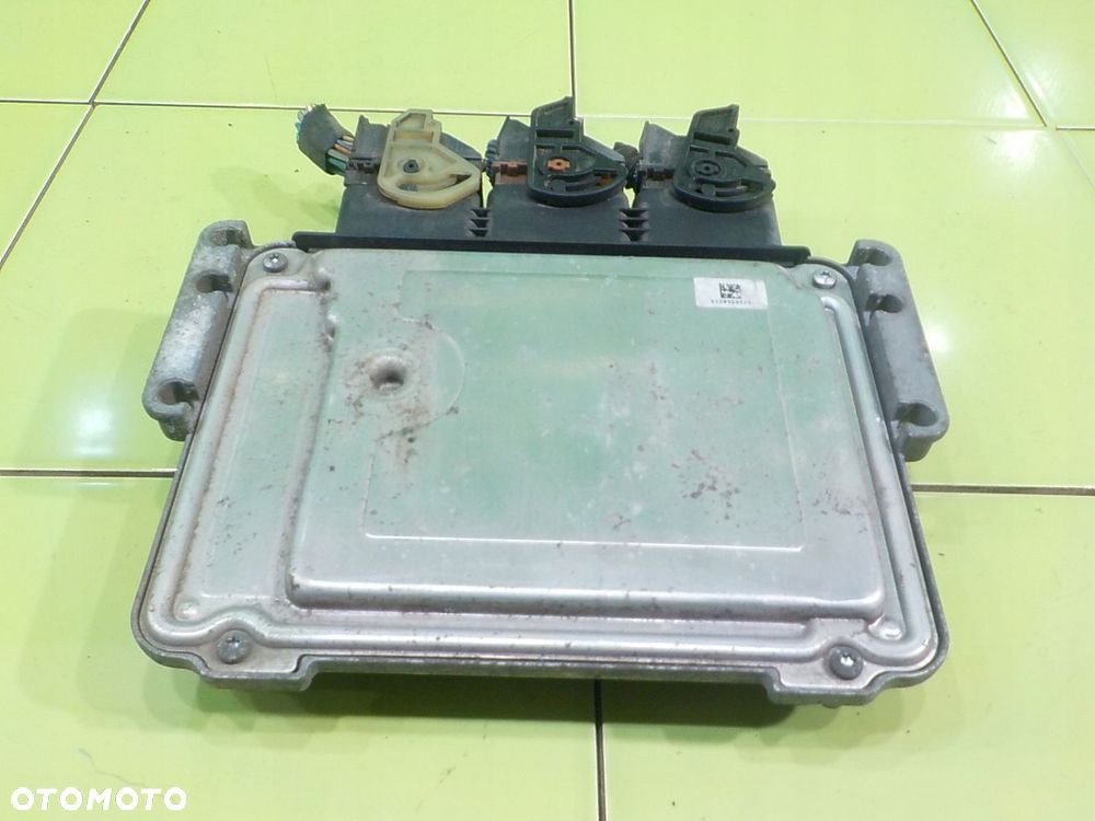 TRANSIT COURIER 1.5 TDCI 15r sterownik silnika ET71-12A650-FF 0281031473 - 2