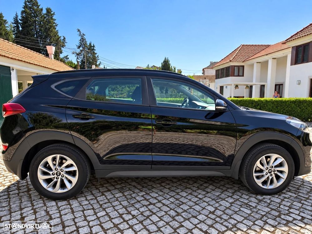 Hyundai Tucson 1.7 CRDi Executive - 3