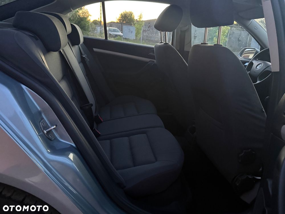 Skoda Octavia 1.6 Style - 21