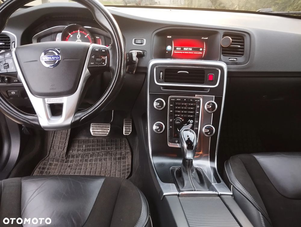 Volvo V60 D4 - 8