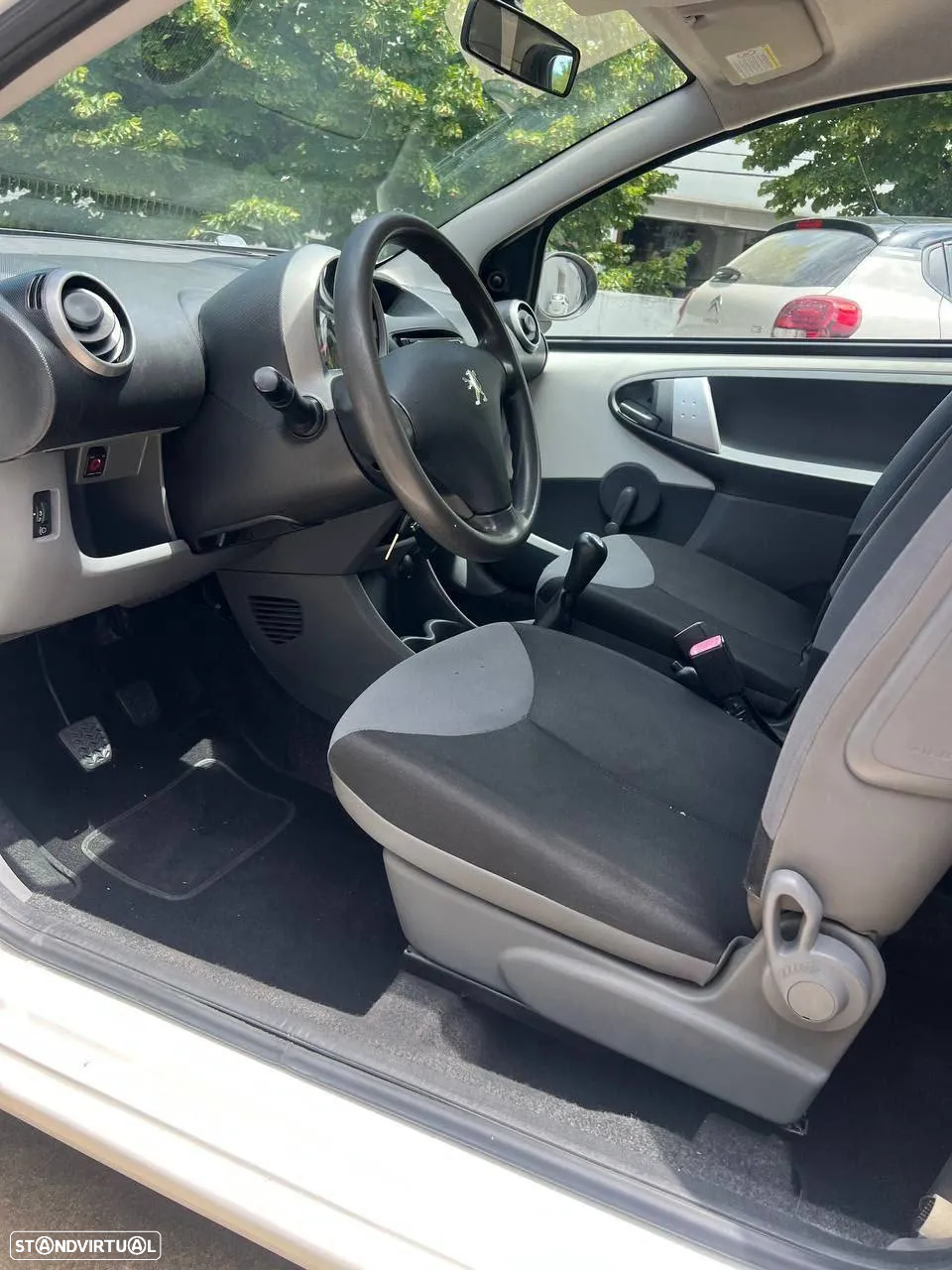 Peugeot 107 1.0 Trendy - 12