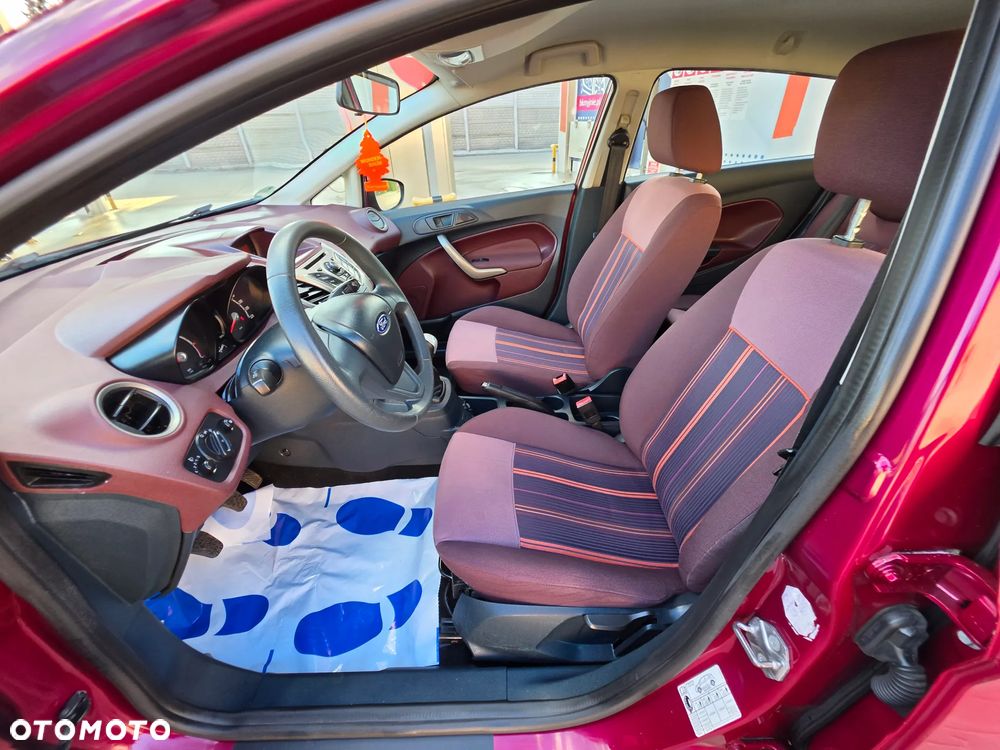 Ford Fiesta 1.25 Celebration - 14