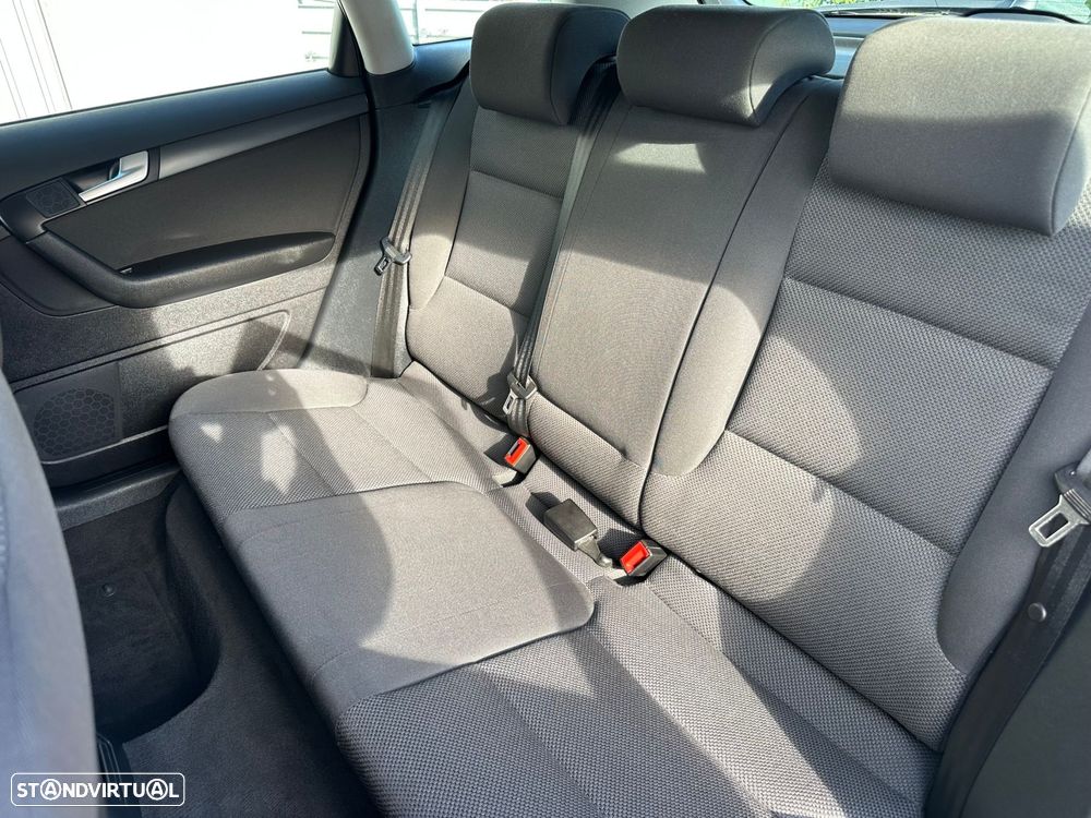 Audi A3 Sportback 1.6 TDI Attraction Special Edition - 11