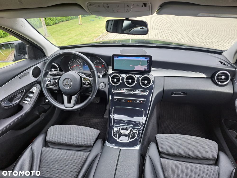 Mercedes-Benz Klasa C 220 d 9G-TRONIC Avantgarde - 22