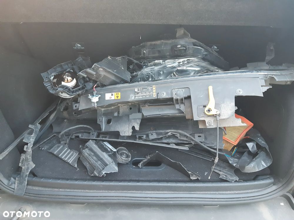 Ford EcoSport 1.0 EcoBoost TITANIUM X - 17