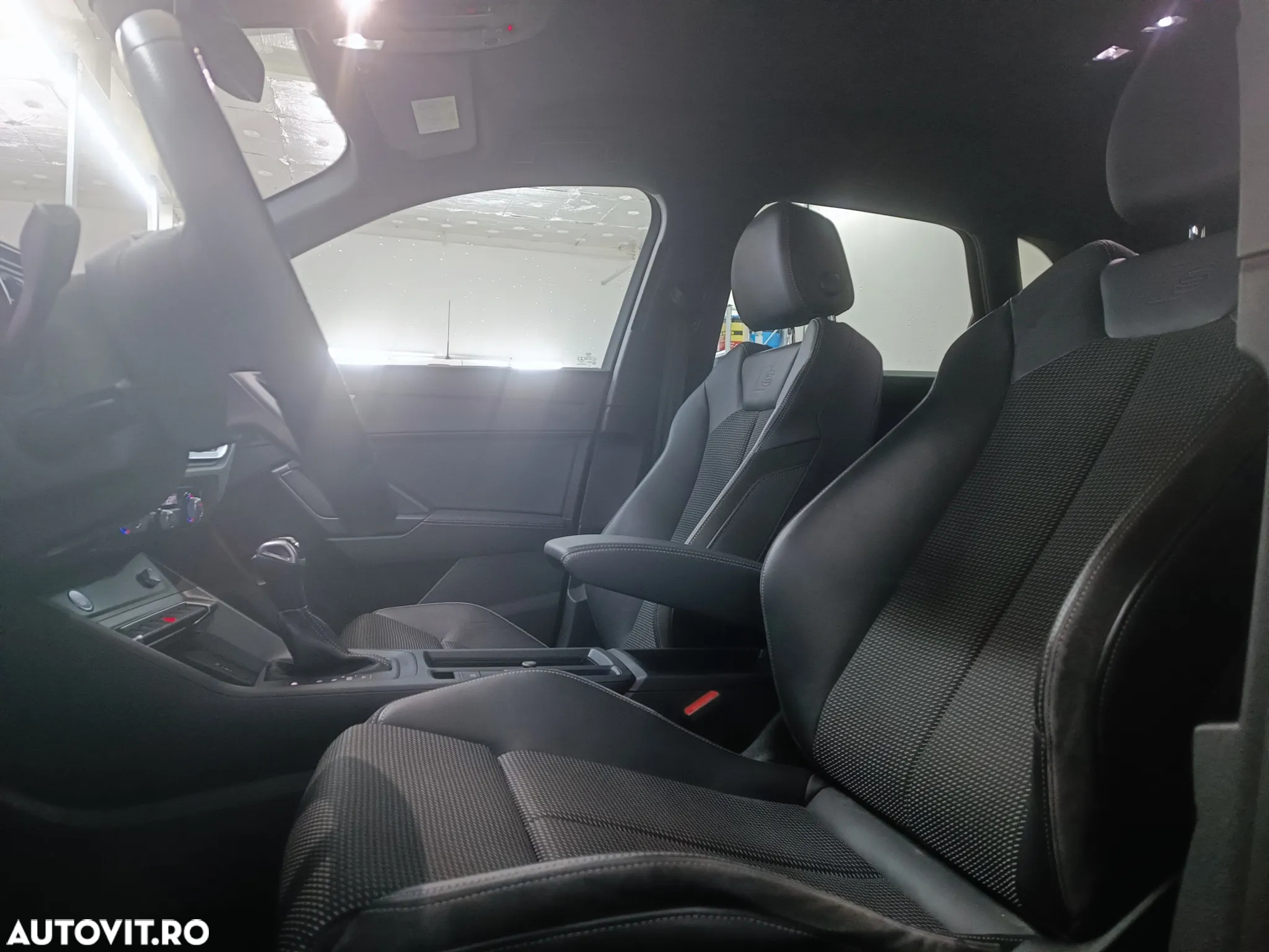 Audi Q3 2.0 40 TFSI S tronic quattro S Line - 8