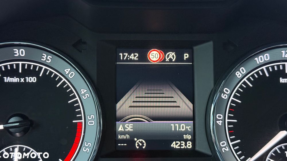 Skoda Octavia 2.0 TDI Style DSG - 32