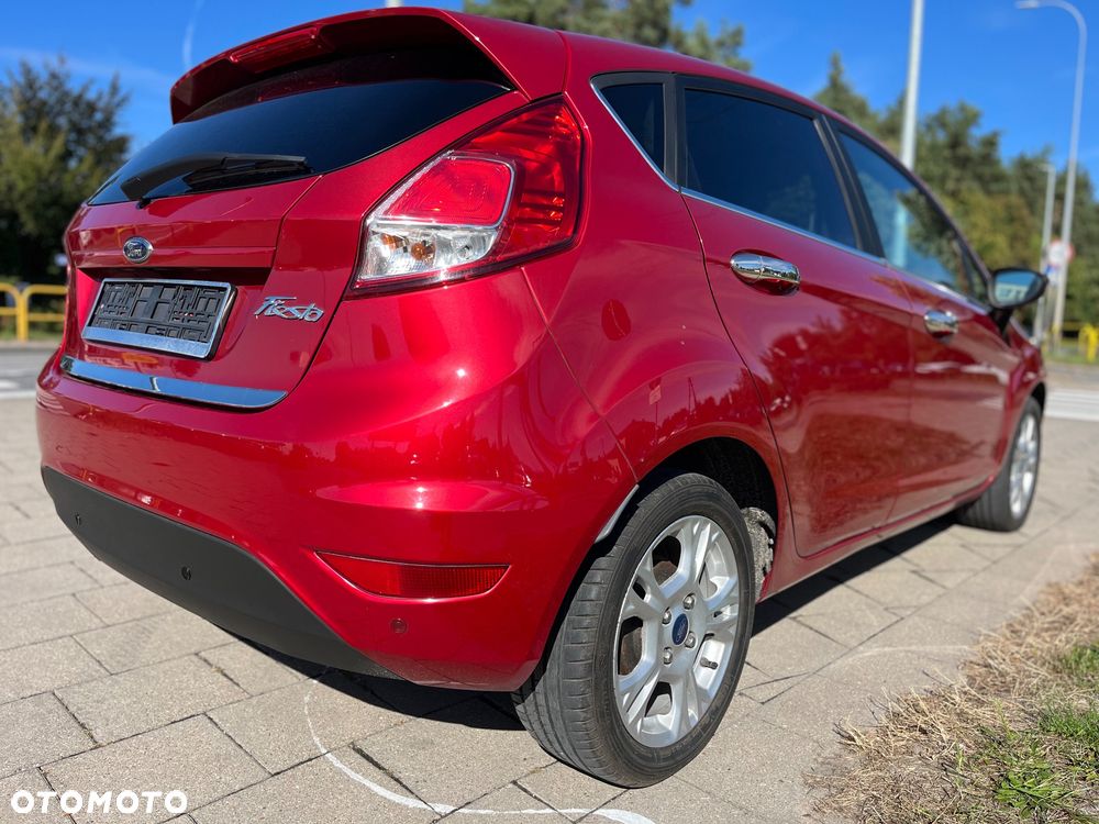 Ford Fiesta 1.5 TDCi ST&St Titanium - 26