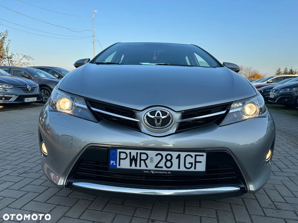 Toyota Auris - 38
