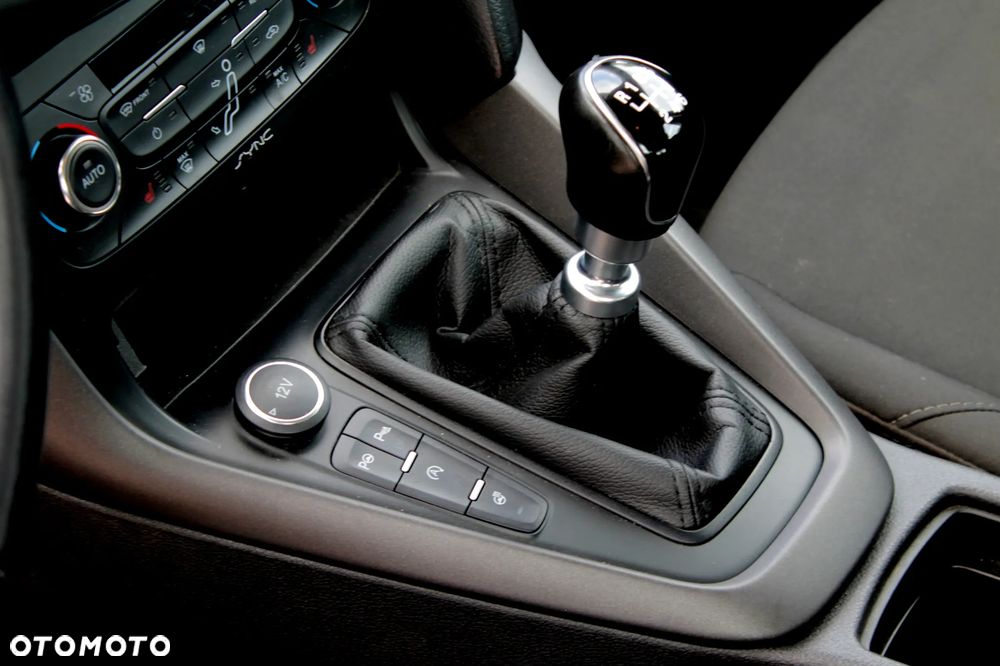 Ford Focus - 13