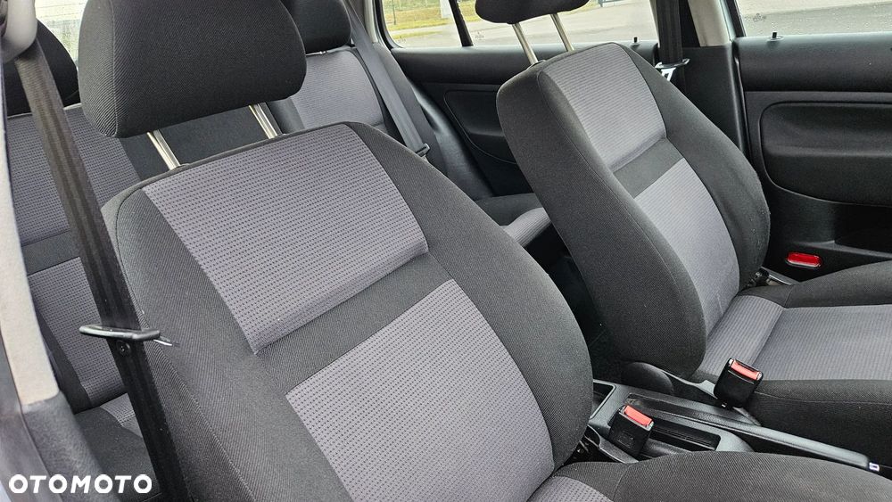 Volkswagen Golf 1.6 Edition - 18