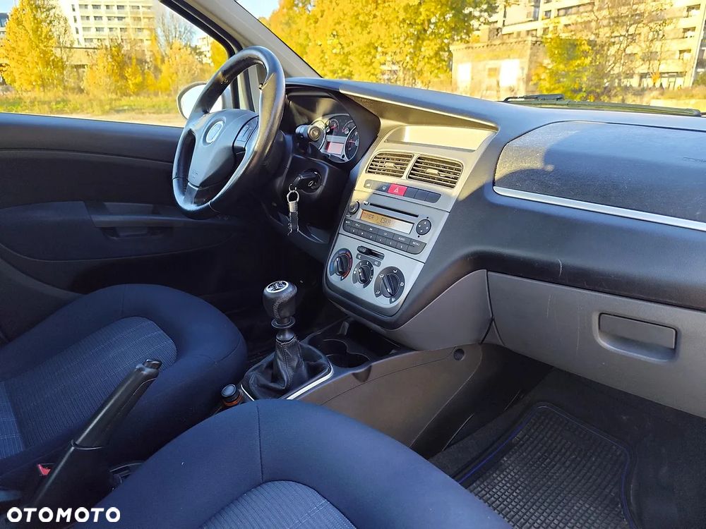 Fiat Linea 1.6 MJ 16V Dynamic - 11