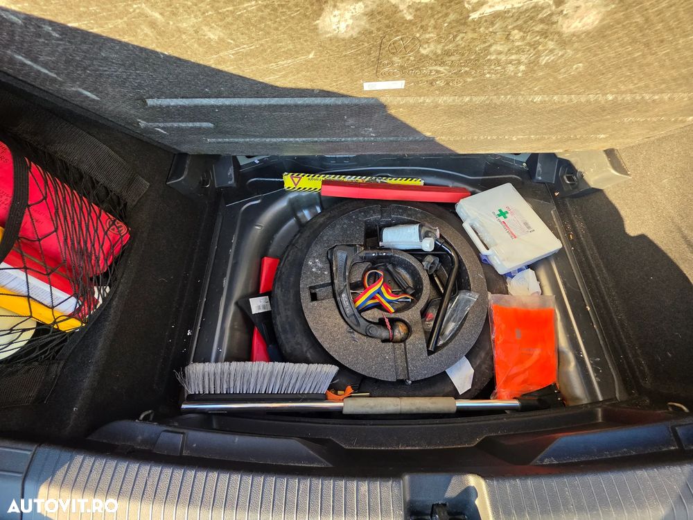 Volkswagen T-Roc 2.0 TDI SCR DSG Move - 14