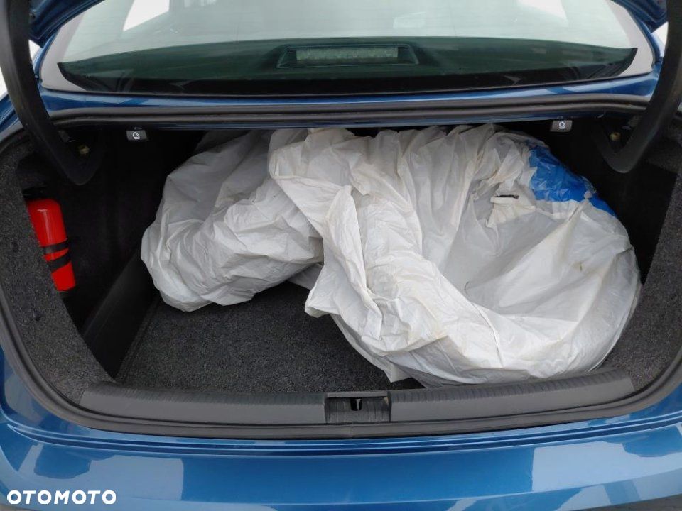 Volkswagen Jetta - 14