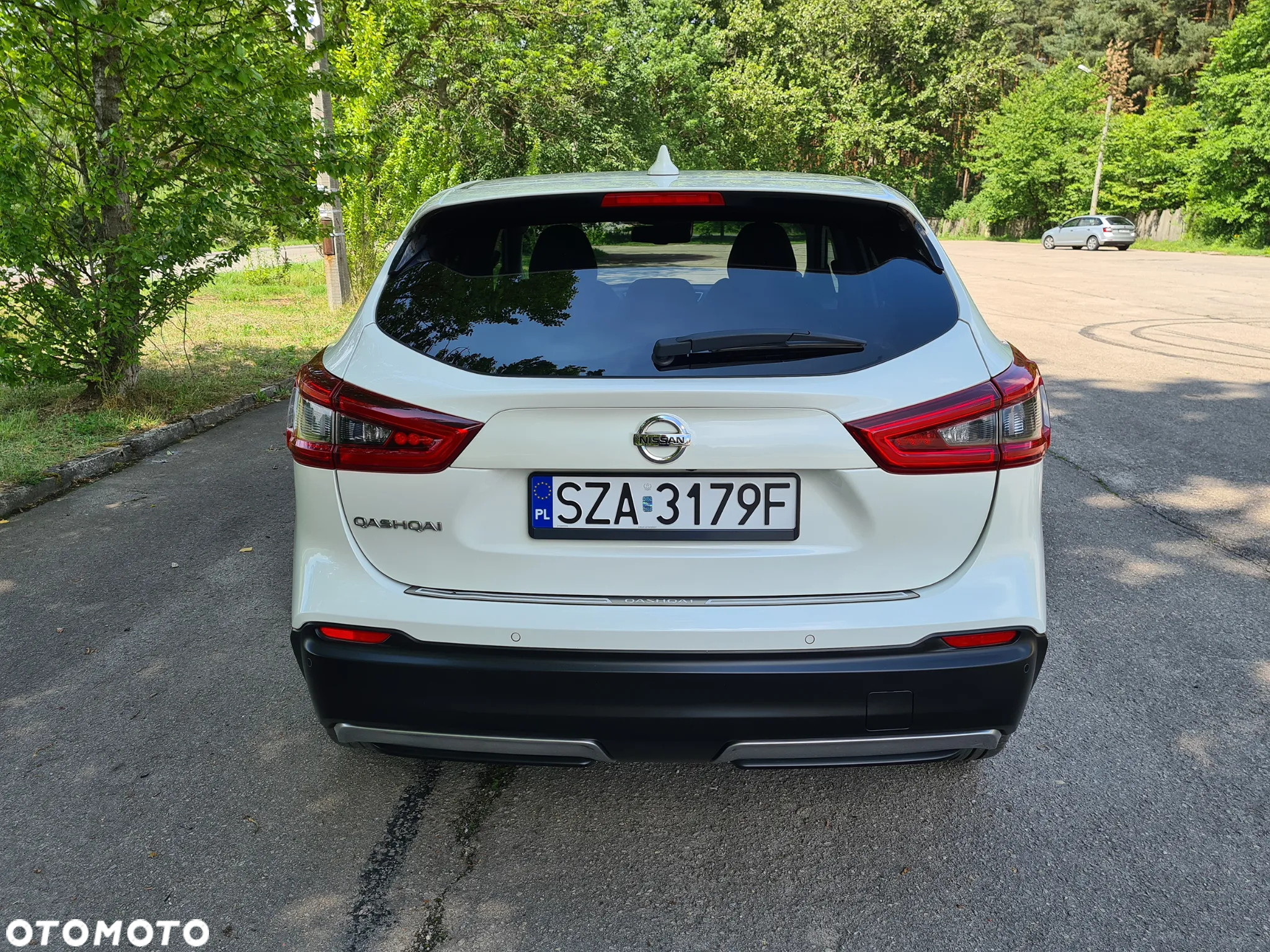 Nissan Qashqai 1.2 DIG-T N-Connecta Xtronic EU6 - 6