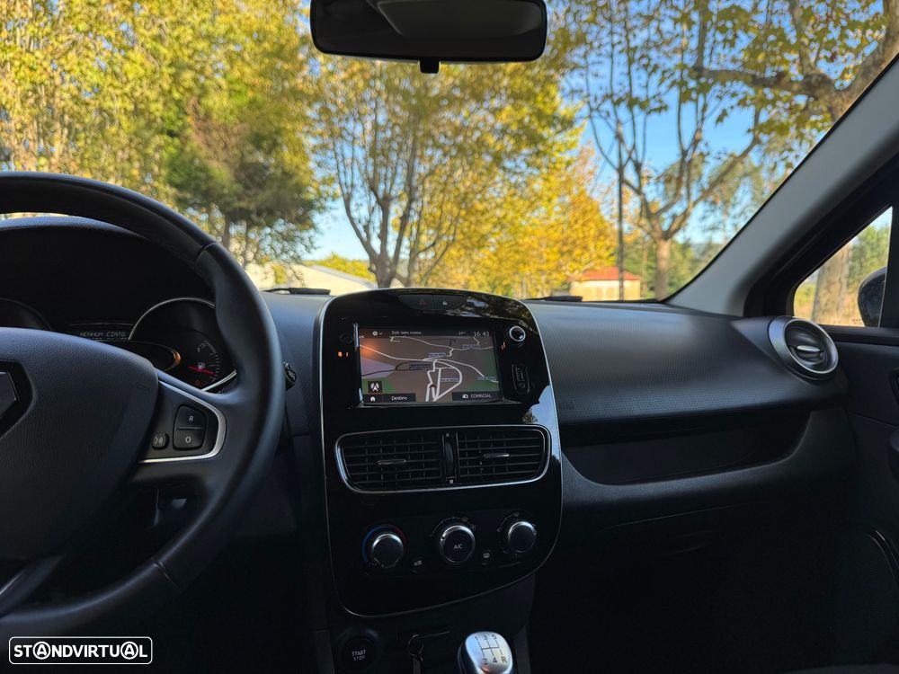 Renault Clio Sport Tourer 1.5 dCi Limited C/PM+Pneu - 29