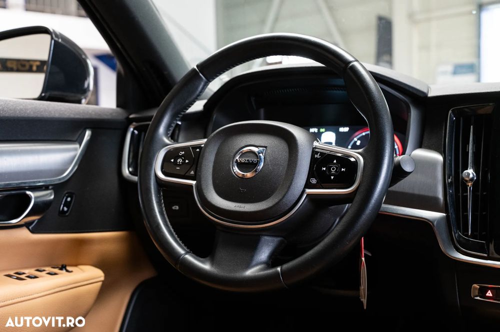 Volvo S90 D4 Geartronic Momentum - 13