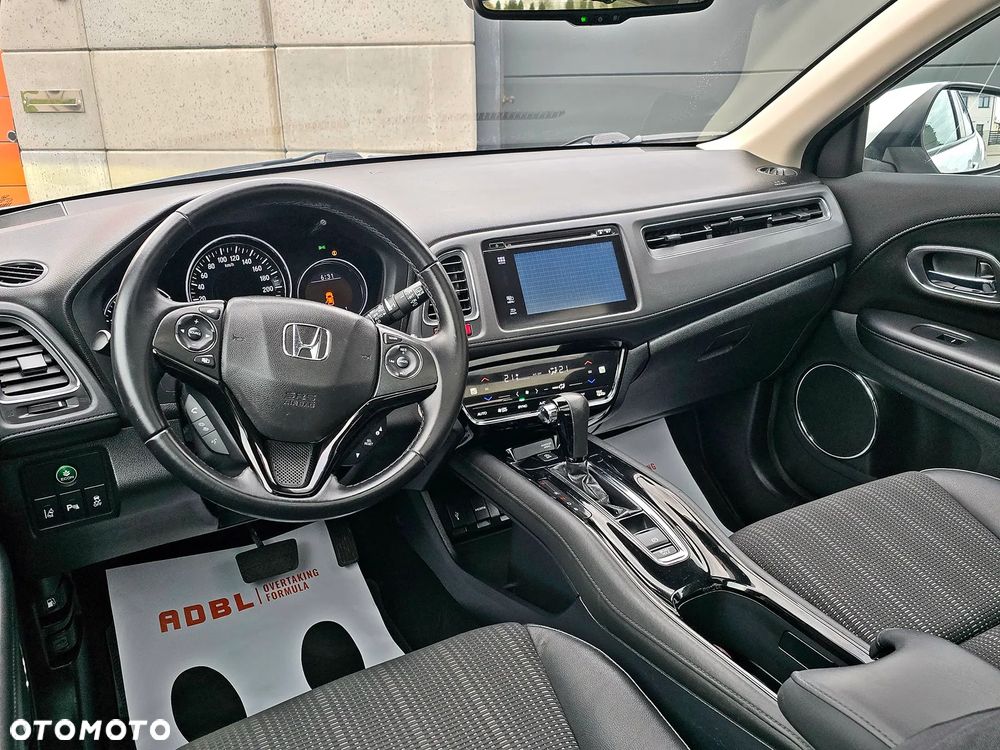 Honda HR-V 1.5 i-VTEC CVT Executive - 18