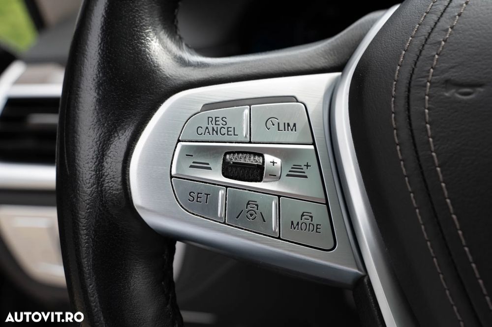 BMW Seria 7 745Le - 24