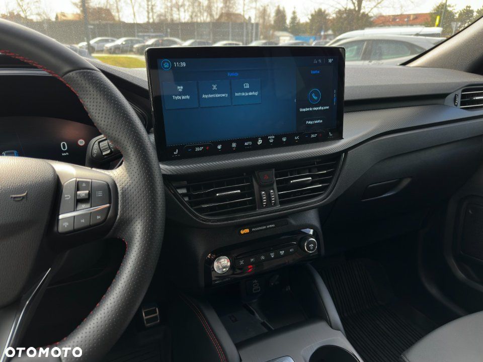 Ford Kuga - 17
